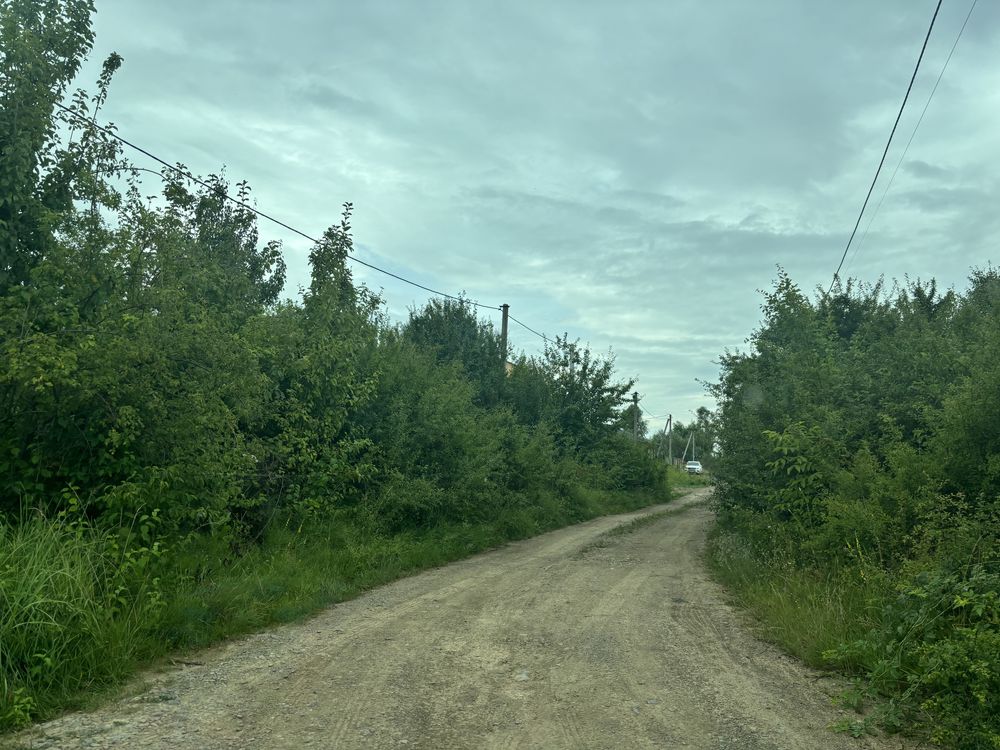 Продаж дачної ділянки в Оріховиці біля лісу