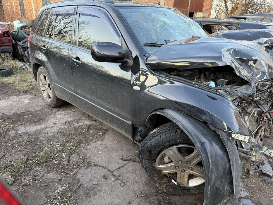 Розборка Suzuki Grand Vitara,Разборка,Запчастини Гранд вітара 2.7