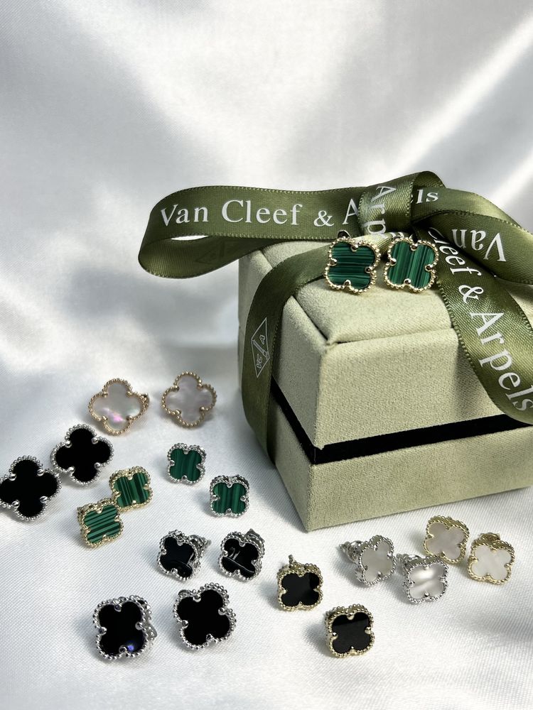 Золоті сережки у стилі Van Cleef