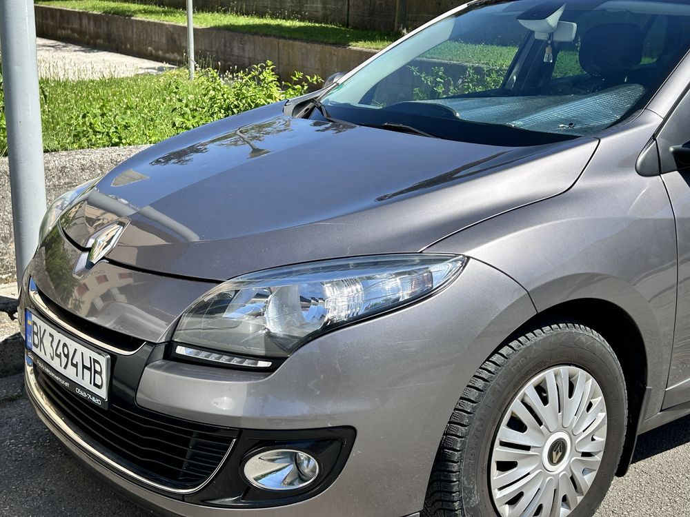 Продам автомобіль Renault passat 2014