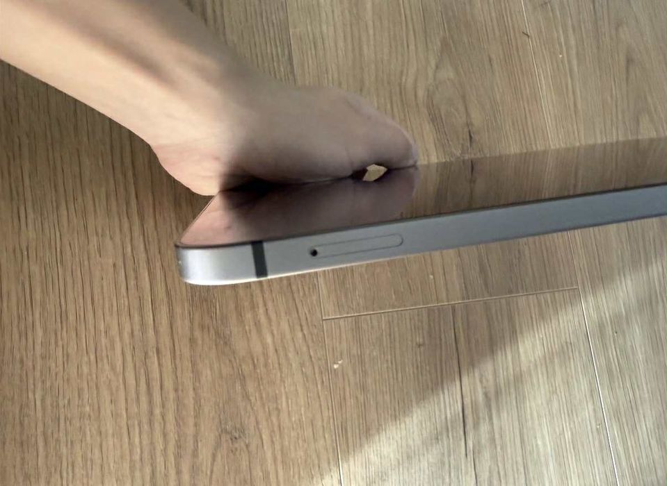 iPad Air 5 gen. 256GB Wi-Fi + Cellular