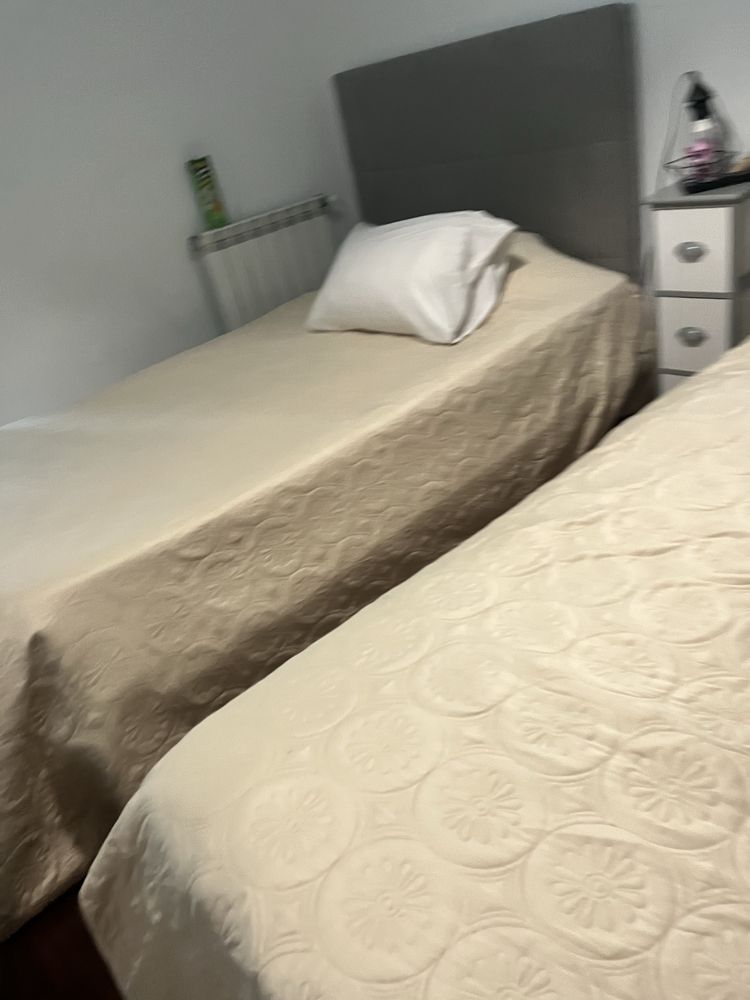 Sommier com Colchão Como Novo - Coimbra