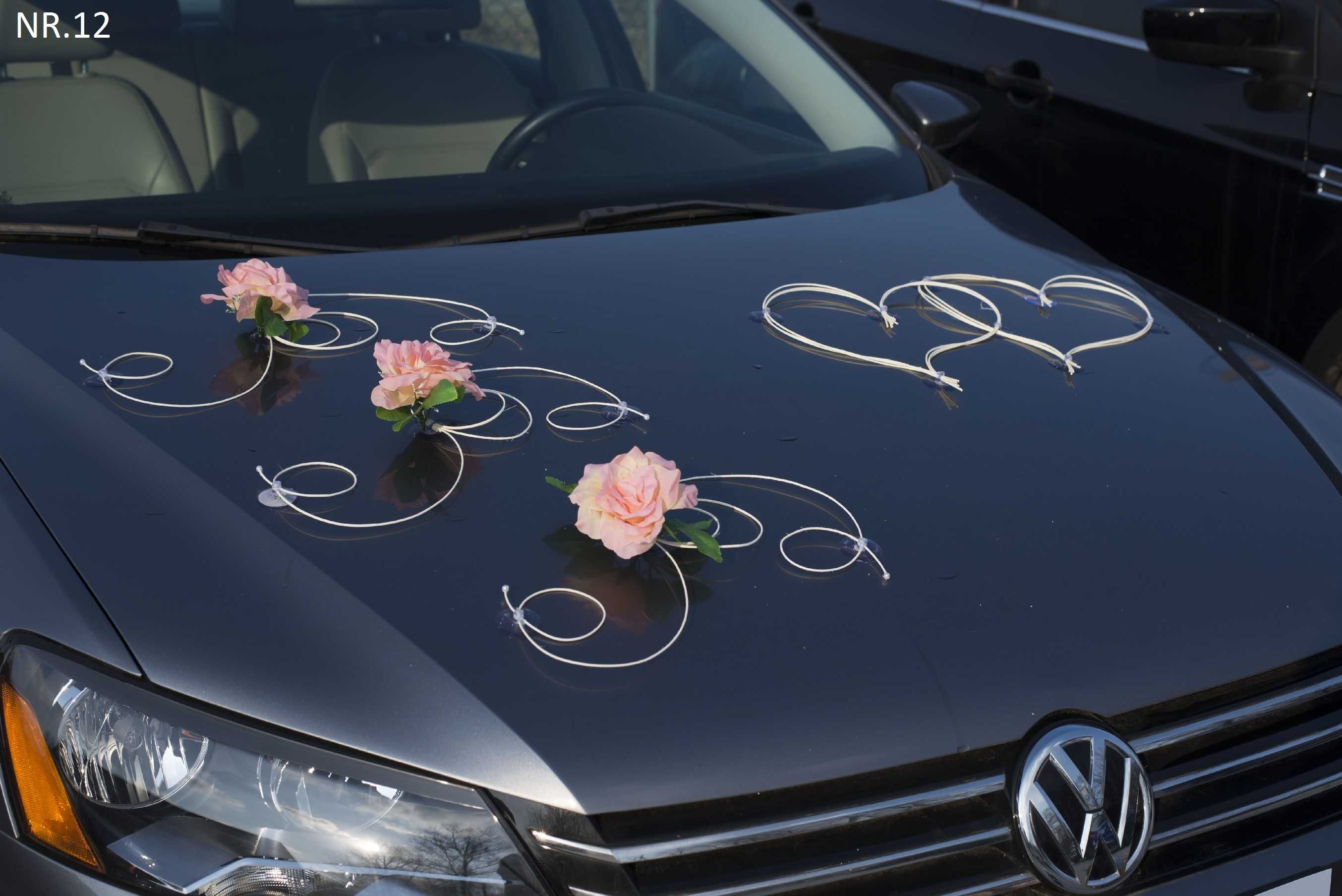 Skromna ozdoba dekoracja samochodu do ślubu Nr. 012