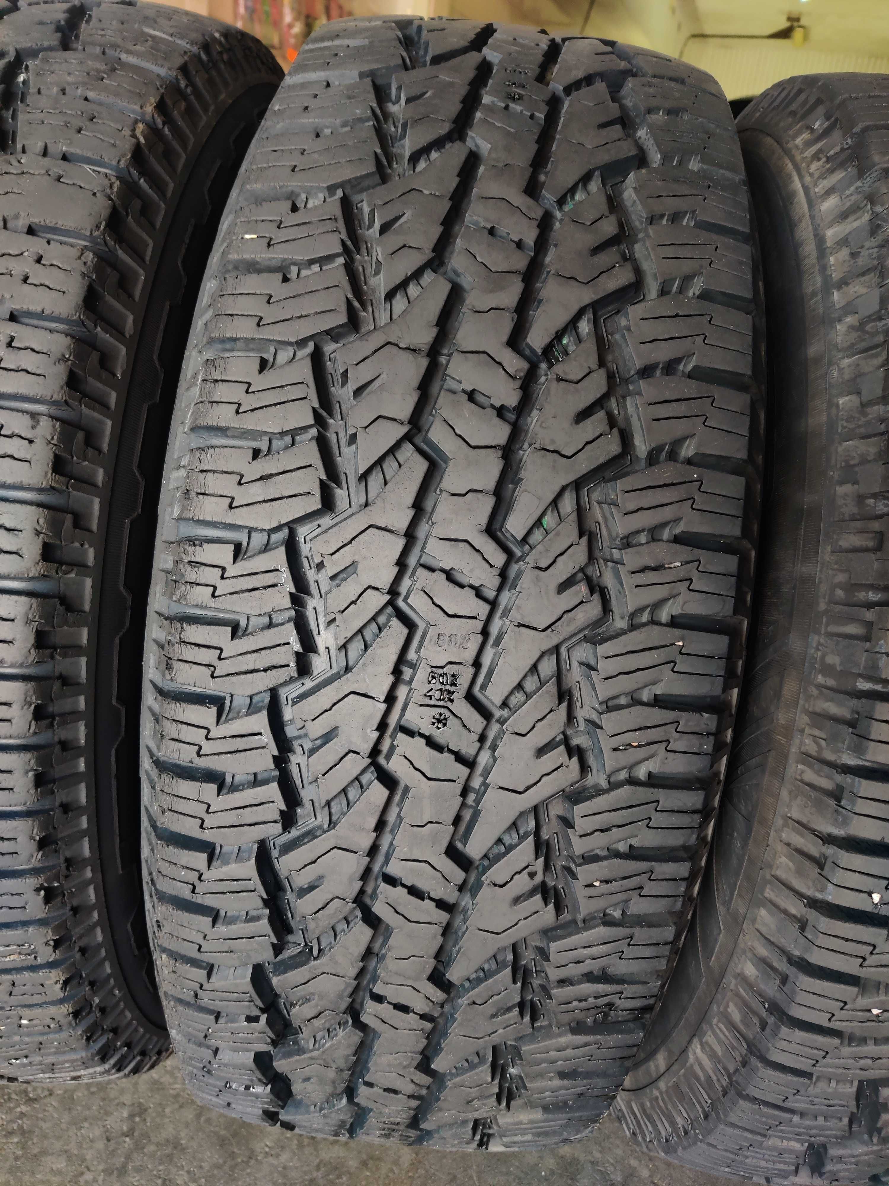R17 315 70 шини всесезонні Nokian Rotiiva AT Plus