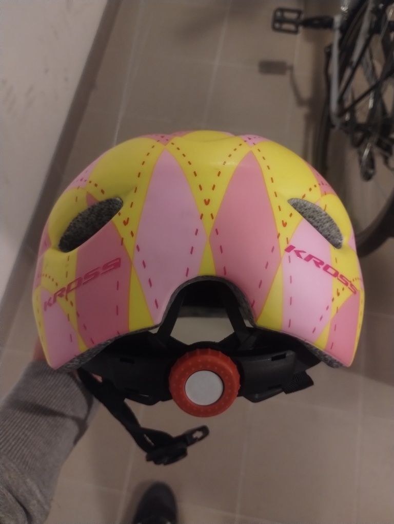 Kask Kross dla dziewczynki