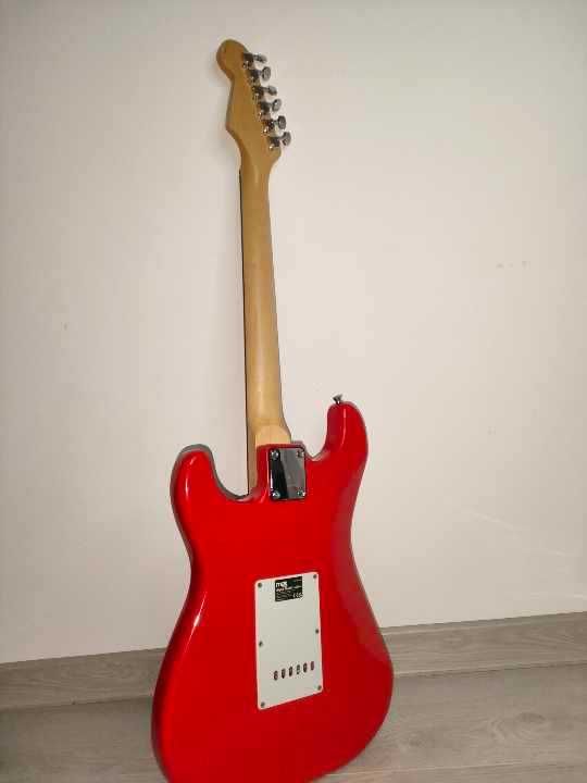 Gitara elektryczna dla początkujących, zestaw (czerwony) - używane
