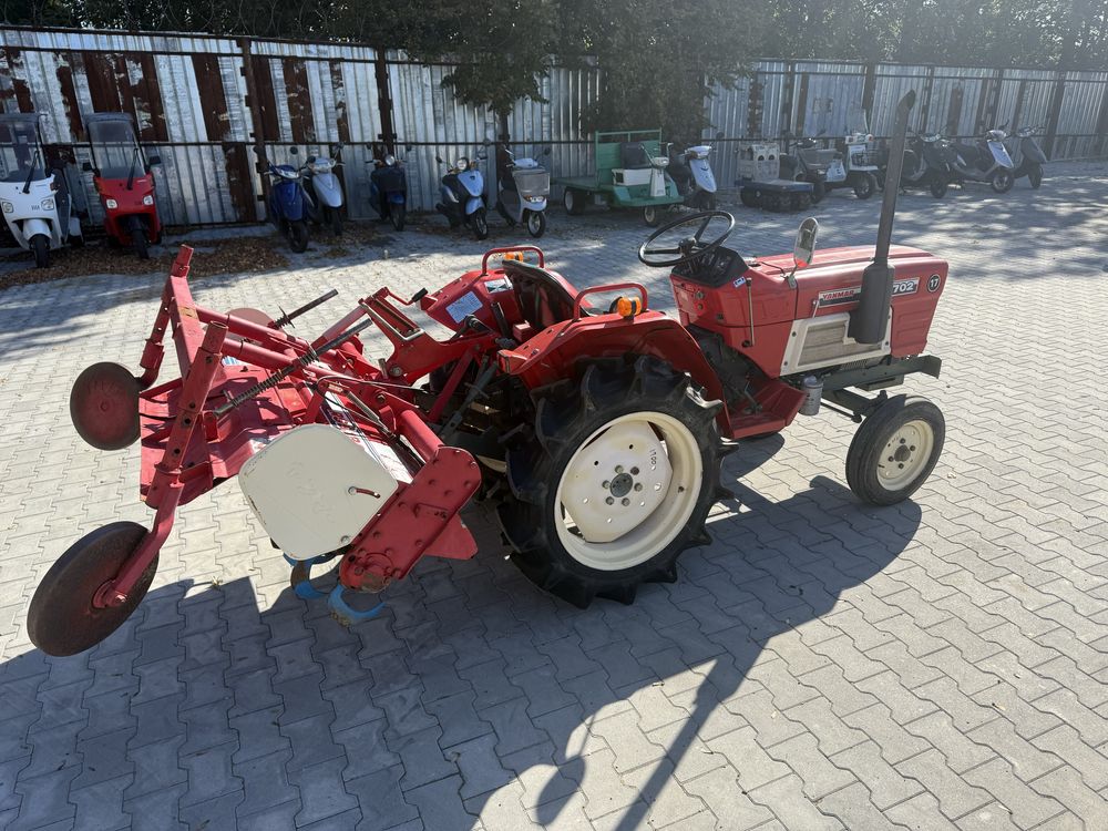 Японський трактор Yanmar YM1702