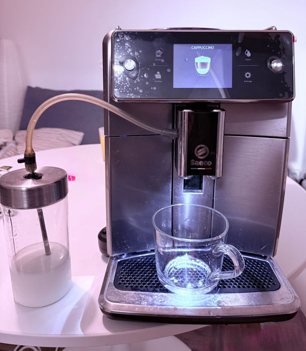 Saeco Xelsis SM7580/00 (Philips) — muito bom estado