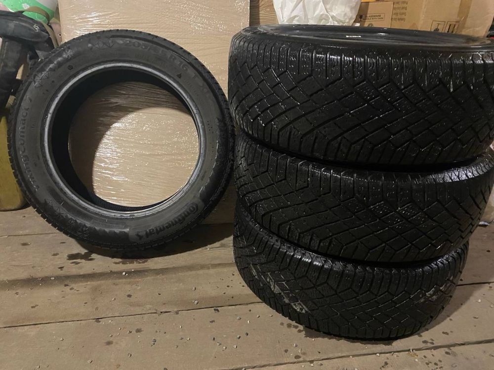 Гума зимова Continental 205/55/R16