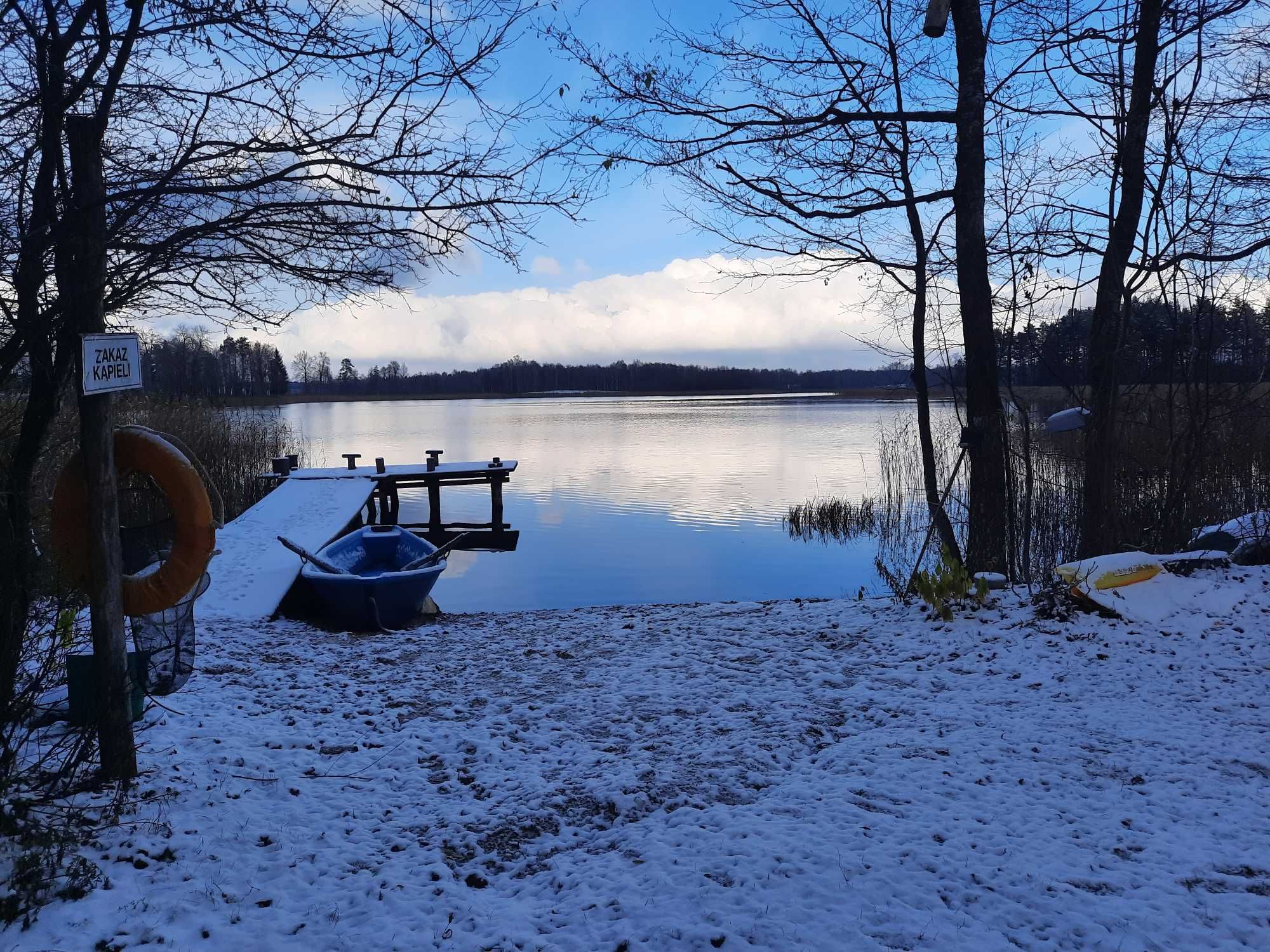 Domek nad jeziorem