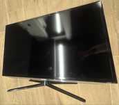 TV Samsung UE40E Avariada