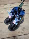 Botki Stitch, nowe, lakierowane, z Primarku