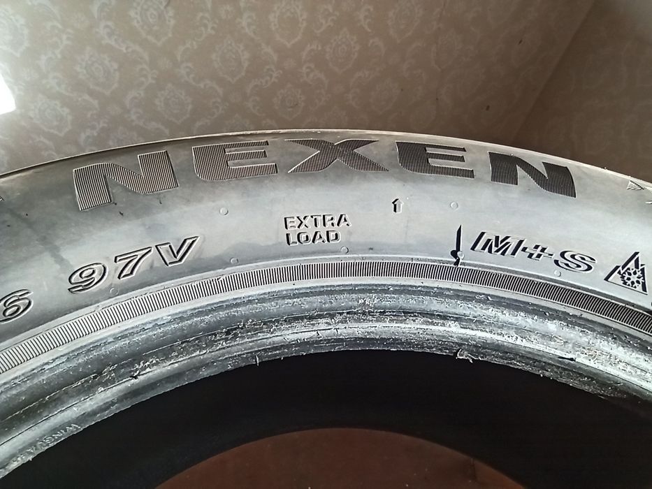 Opony zimowe Nexen 215x55 R 16