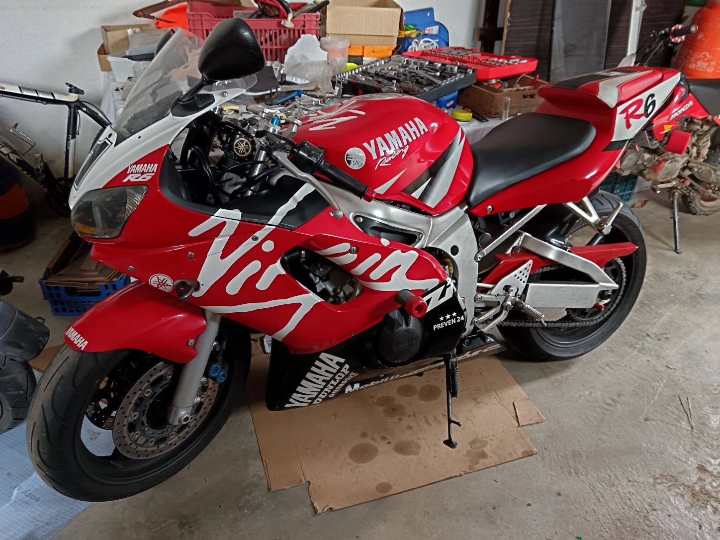 Vendo Yamaha R6 2000
