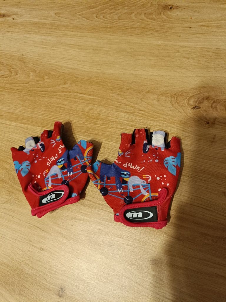 Zestaw ochraniaczy dla dziecka B-twin XS+rękawiczki