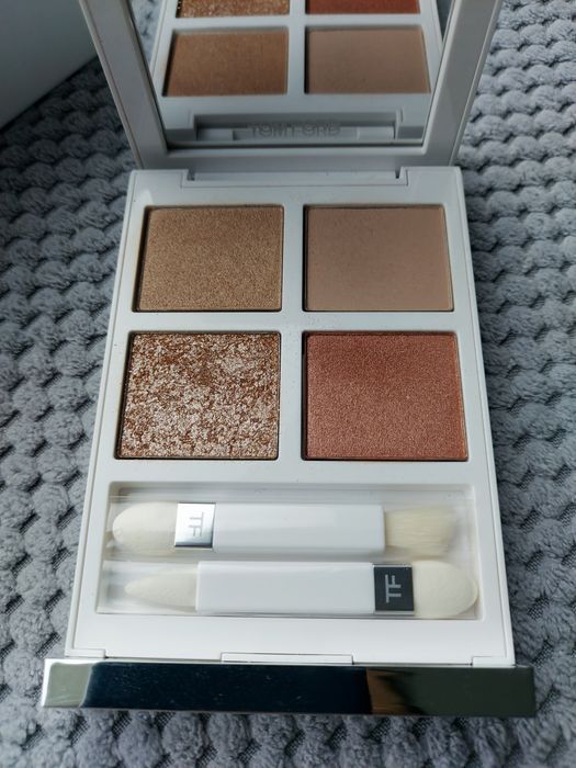 Cienie Tom Ford Soleil Eye Color Quad 01 Naked Pink paleta limitowana