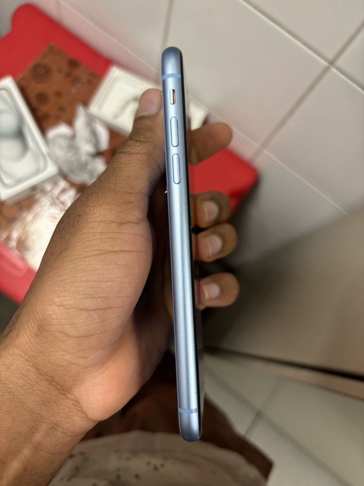 Iphone XR azul 64GB