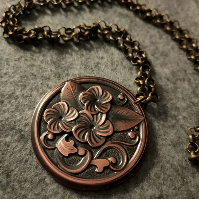 Wisior miedziany oksydowany 50mm solidny