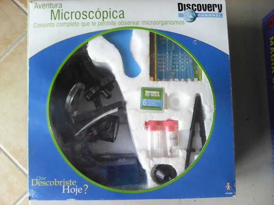 Microscópio e Conjunto completo para criança observar microorganismos