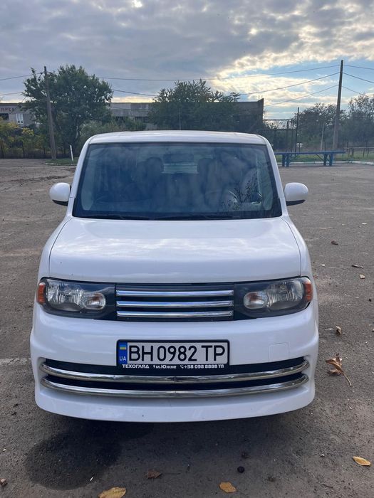 Продам Ниссан кубе nissan cube 2011року 1.8 бензин АКПП