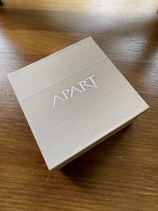 Złote kolczyki z opalitem sztyft Apart