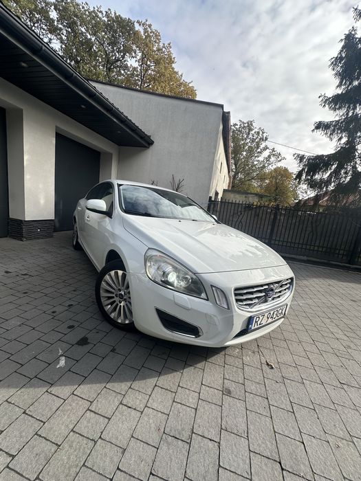 VOLVO S60 T3 II 1.6 Turbo 150KM Inscription Bezwypadkowe !