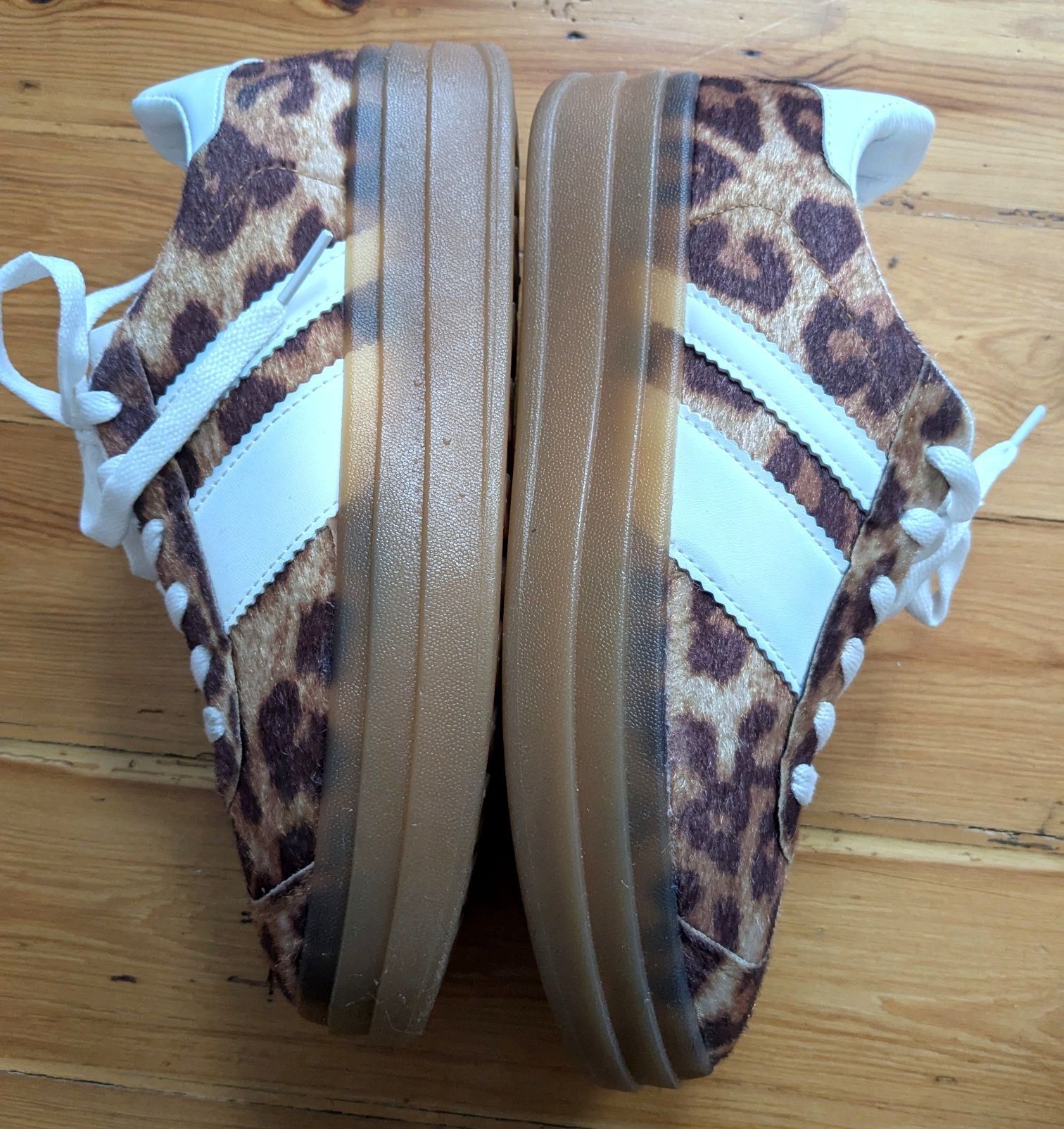Sneakersy w panterkę rozm. 38