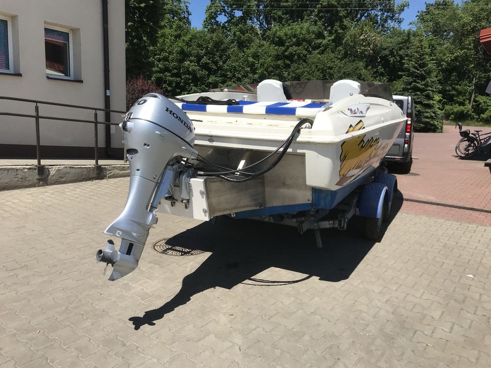 Łódź motorowa, motorówka 22stopy Honda zaburtowy, 6-7 osobowa Zegrze