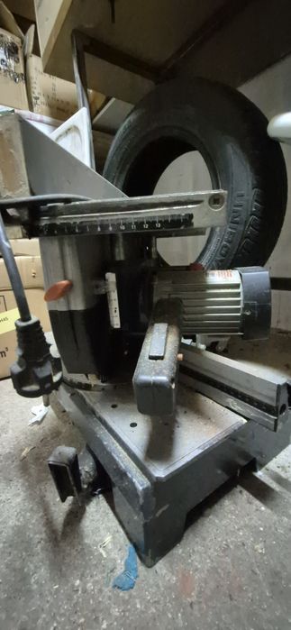 Máquina de corte Alumínio