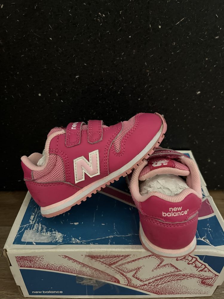 Кросівки new balance