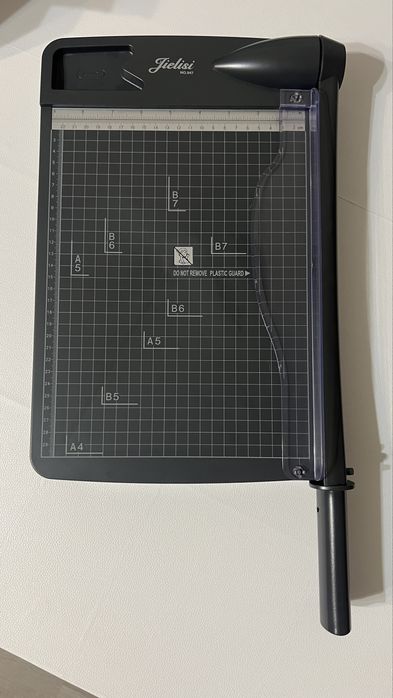 Різак для паперу