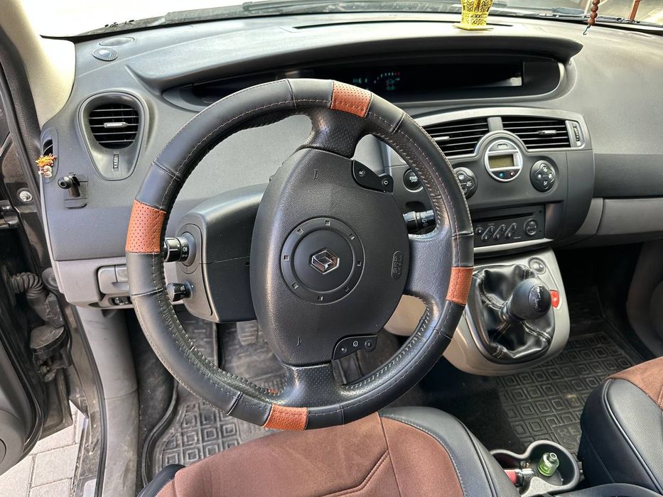 Продам Renault Scenic