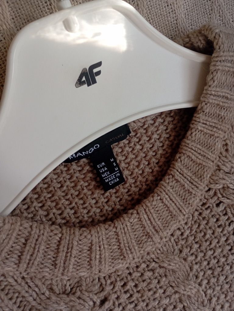 MANGO S-M beżowy sweter warkoszowy splot