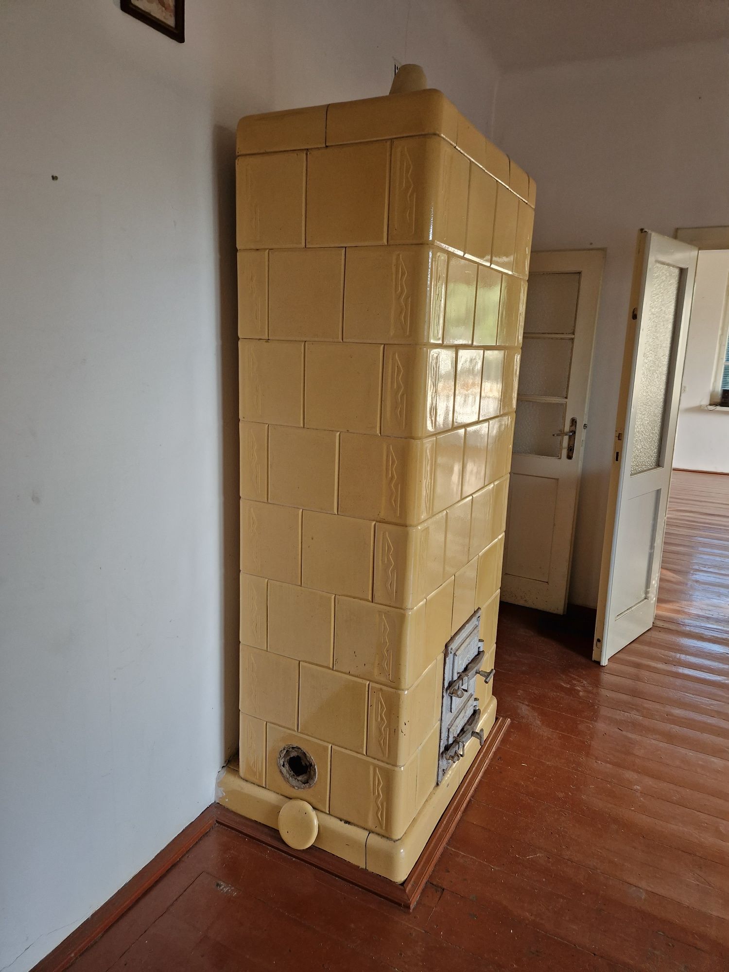 Piec kaflowy 107x86x54