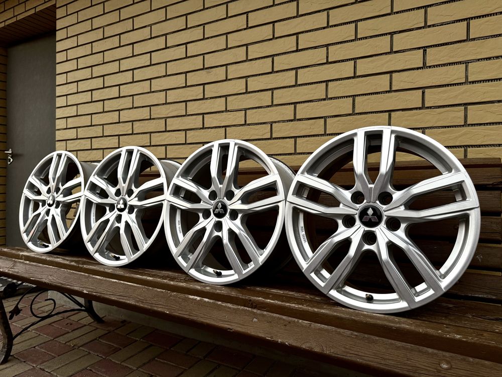 Диски R17 5.114,3 ET38 цо 67.1 киа хундай мазда міцубісі тойота