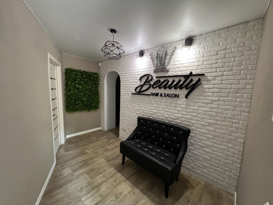 Здам в аренду місце для бьюті індустрії.Центр.