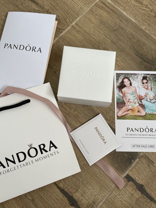 Pandora срібне кільце з рожевим серцем