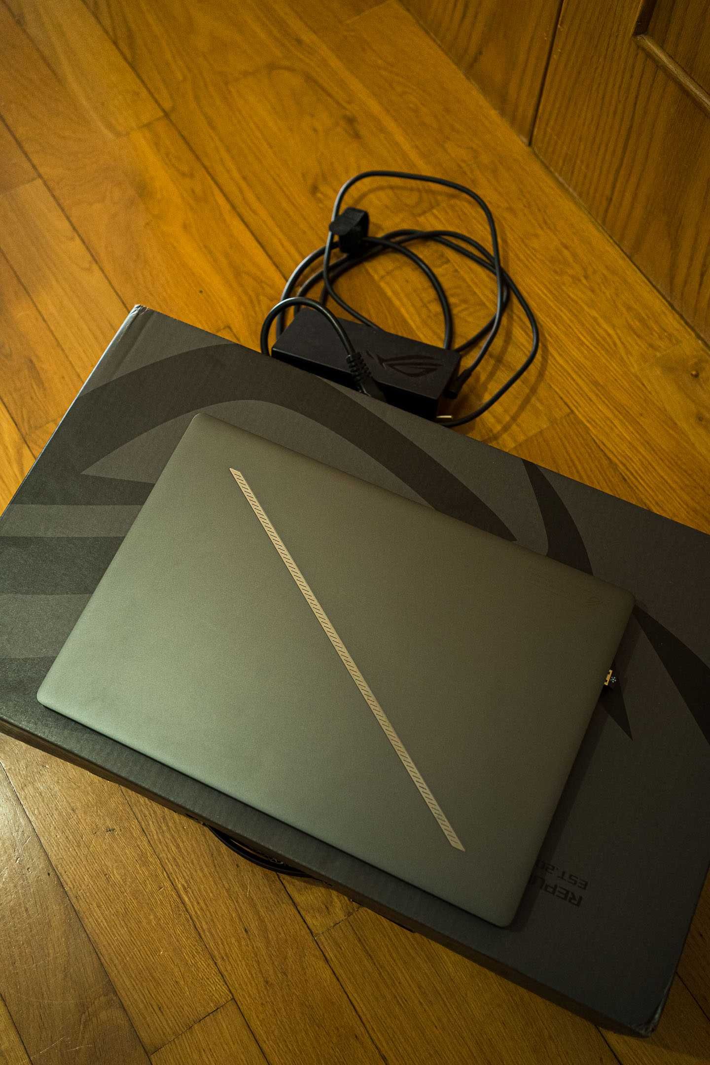 Asus Rog Zephyrus I7  - como novo