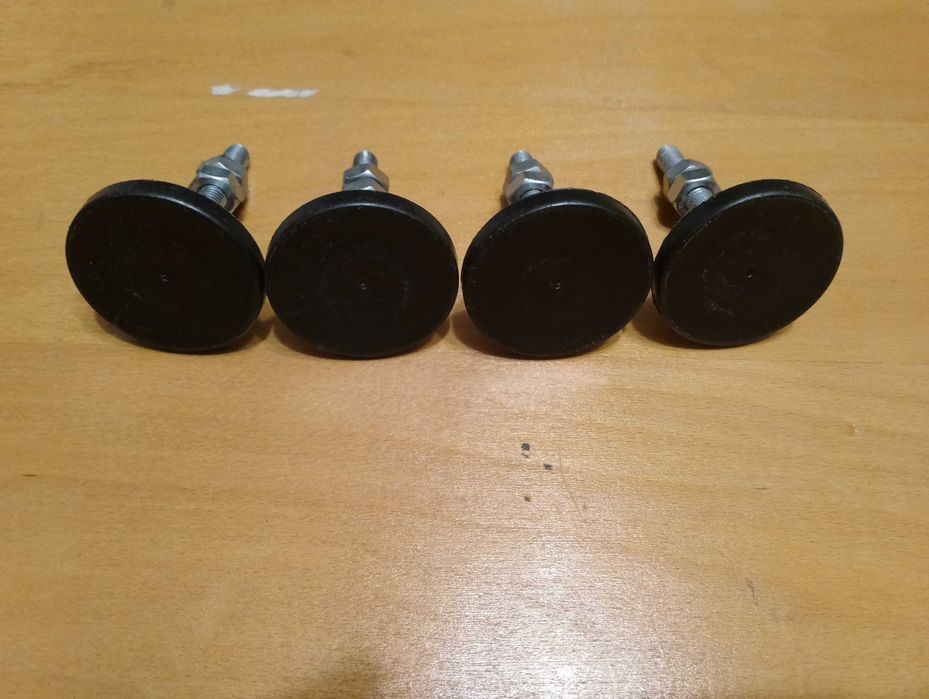 Подставка под ванну