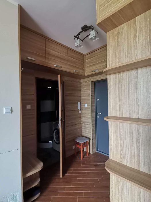 Wynajmę mieszkanie z miejscem parkingowym w garażu