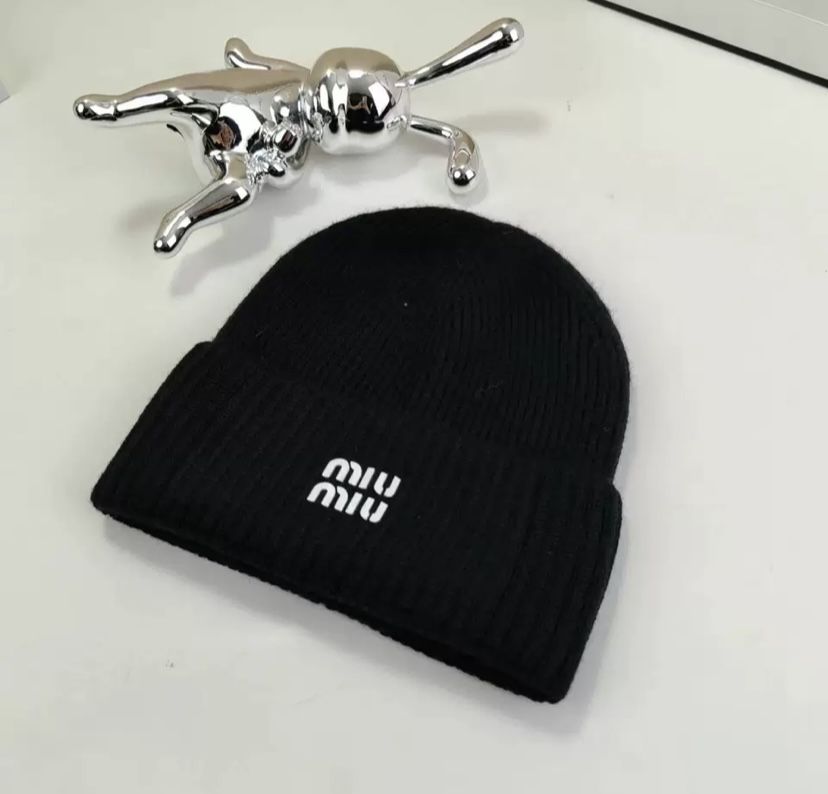 Шапка miu miu one size