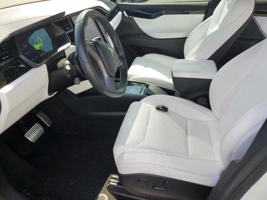 Продається в процесі доставки Tesla Model X 2019