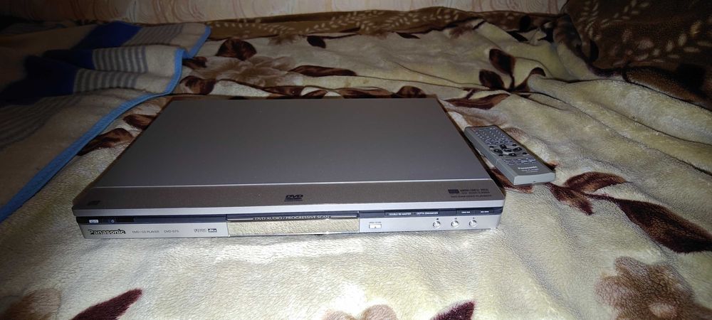 Panasonic DVD-S75