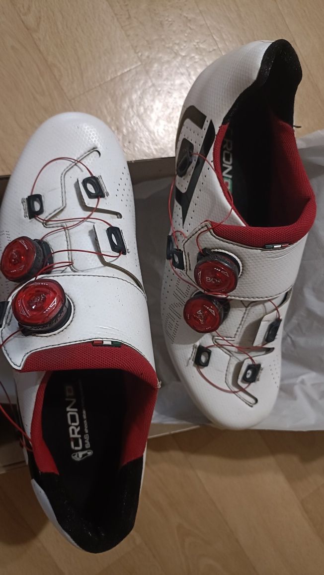 Buty szosowe rowerowe spd Crono Carbon białe 42 szosa nie MTB rower