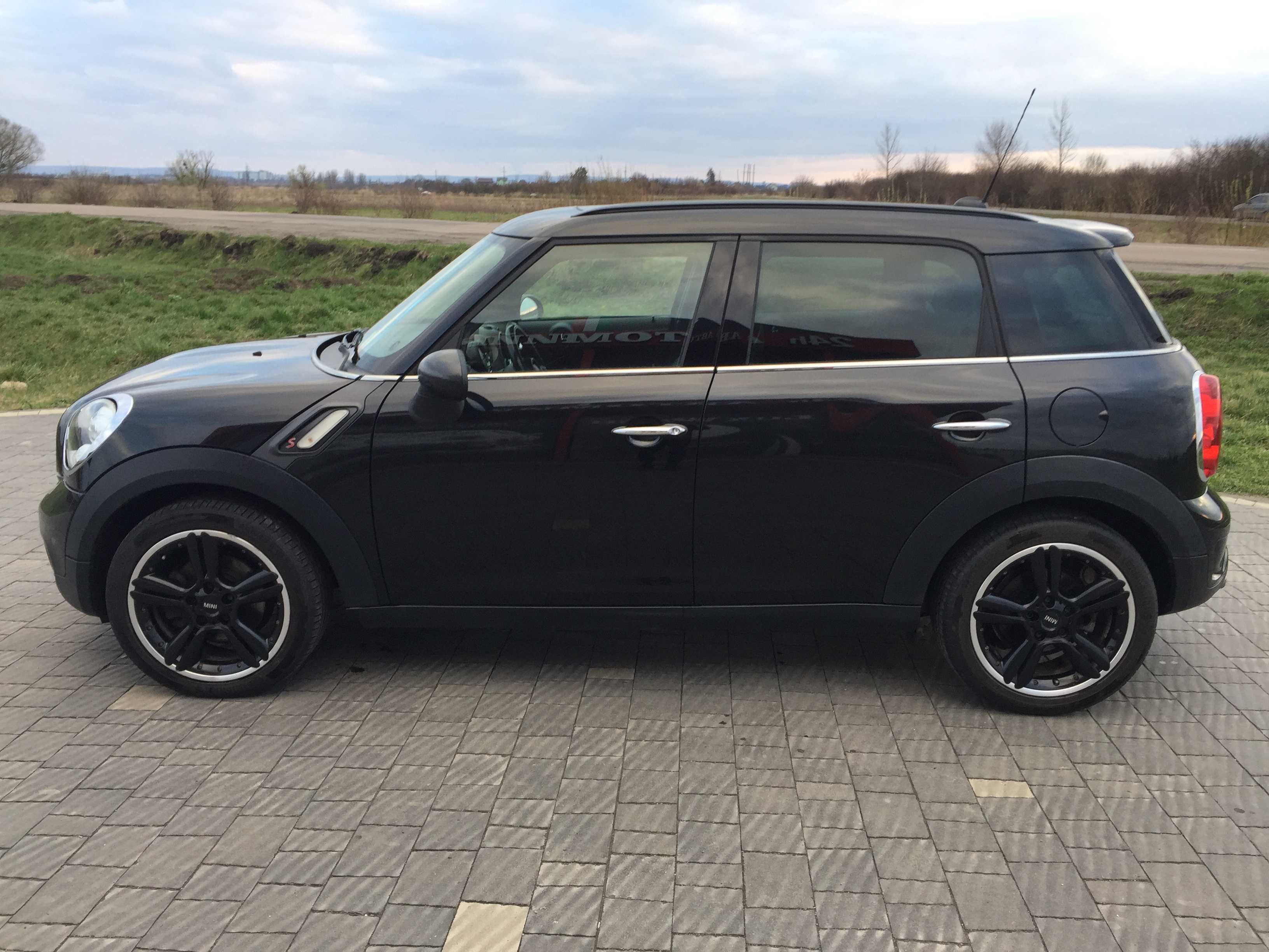 MINI Cooper SD Countryman Chili Harman Kardon