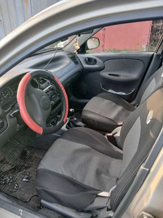 Автомобіль Део-Ланос 1.5 (бензин-газ)