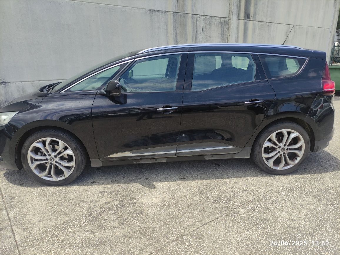 Renault Grande Scenic 1.5 dci 7L