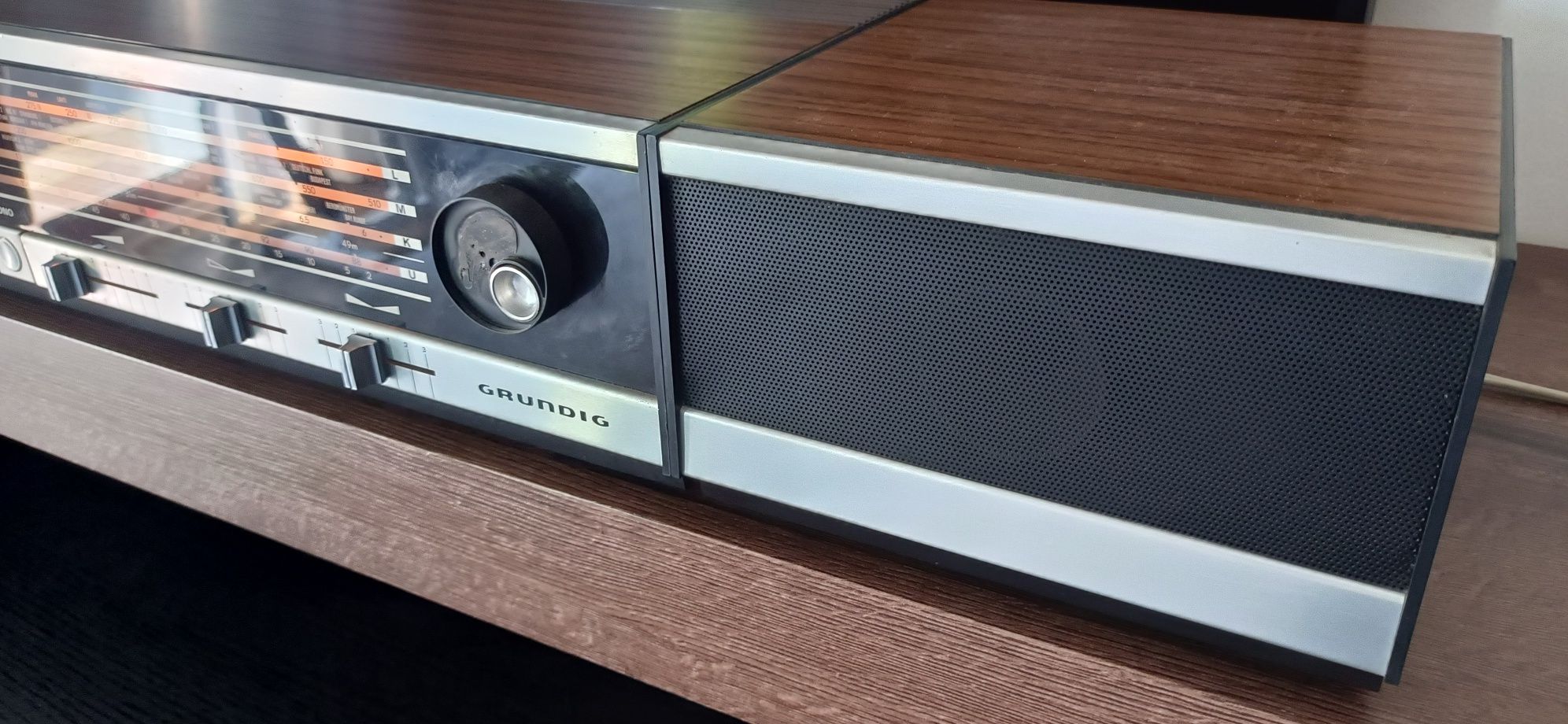 Amplituner Grundig RTV 500, kolumny Grundig Box 39