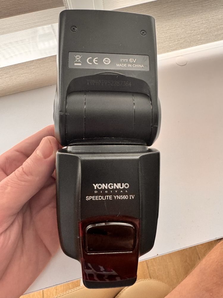 Спалах Yongnuo YN-560