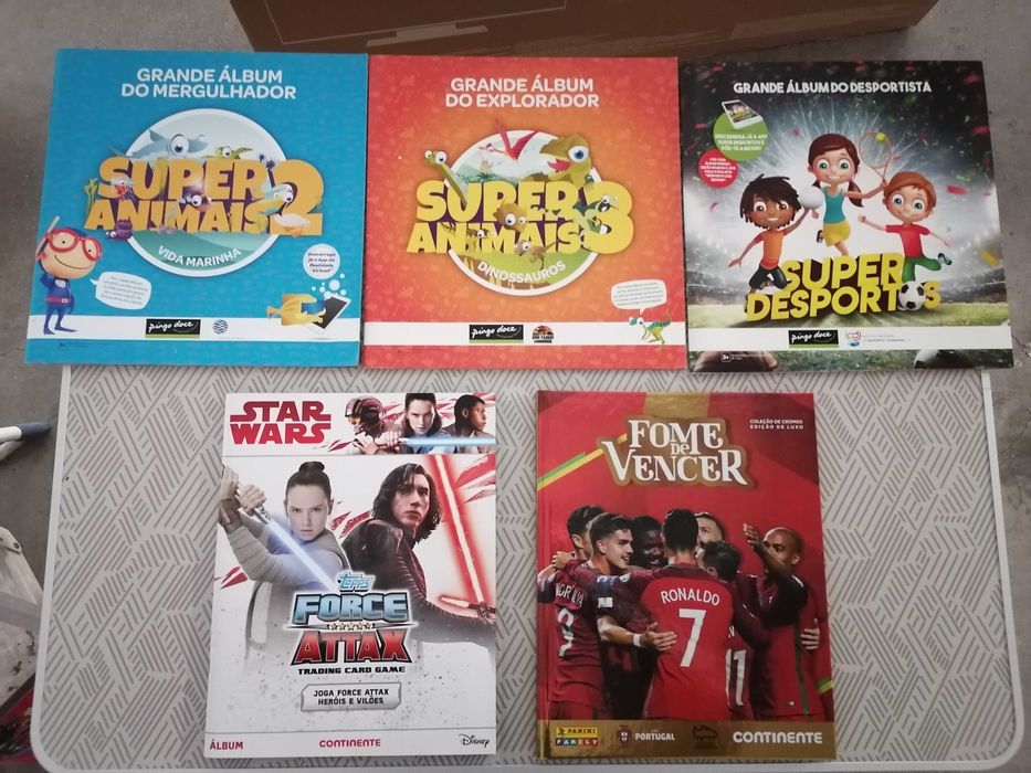 6 Cadernetas completas - Star wars- Futebol - Angry Birds e Super